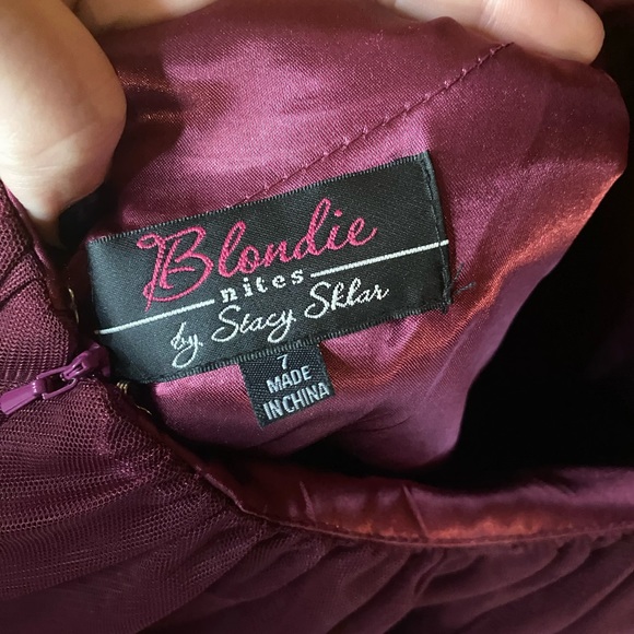 Formal Dress Size Small 7 Halter Beaded Pink Purple Short Length Open Back Prom - Picture 3 of 9